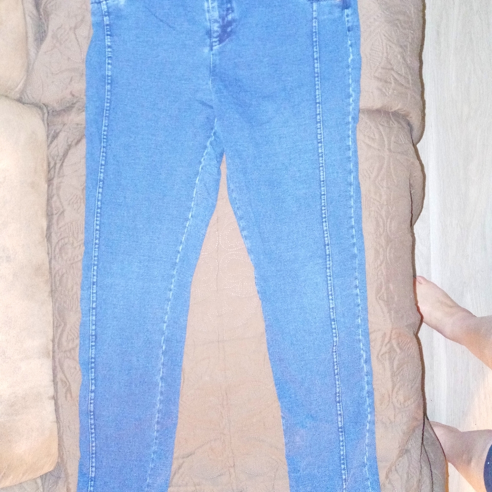 Jeans - Picture 3 of 3